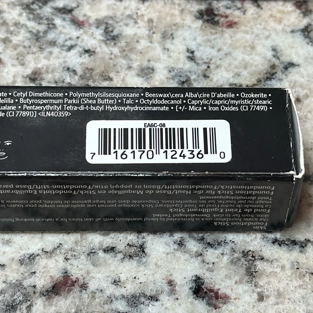 Bobbi Brown Walnut Skin Foundation Stick